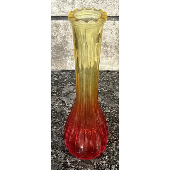 Vtg Jeanette Glass Amberina 8 3/4” Bud Vases Ribbed Yellow to Red Scalloped Edge - Picture 2 of 3